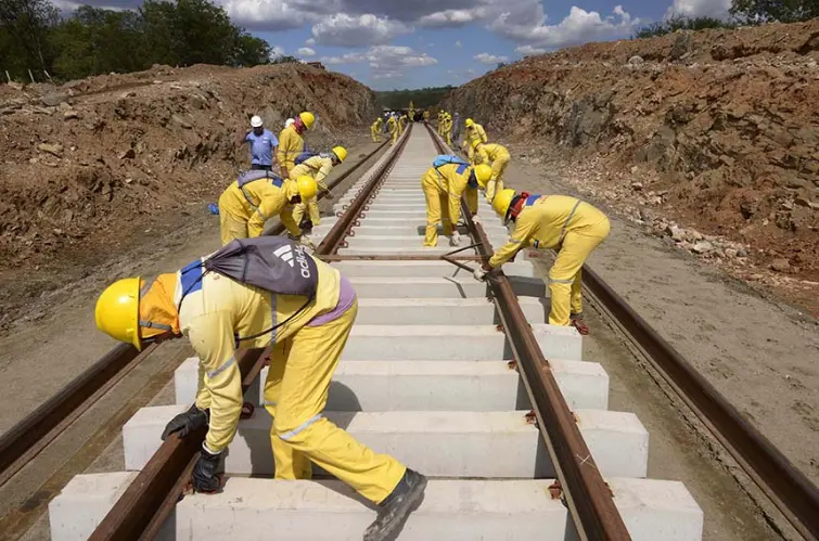 Amazônia deve receber 13 corredores de ferrovias para encurtar as exportações