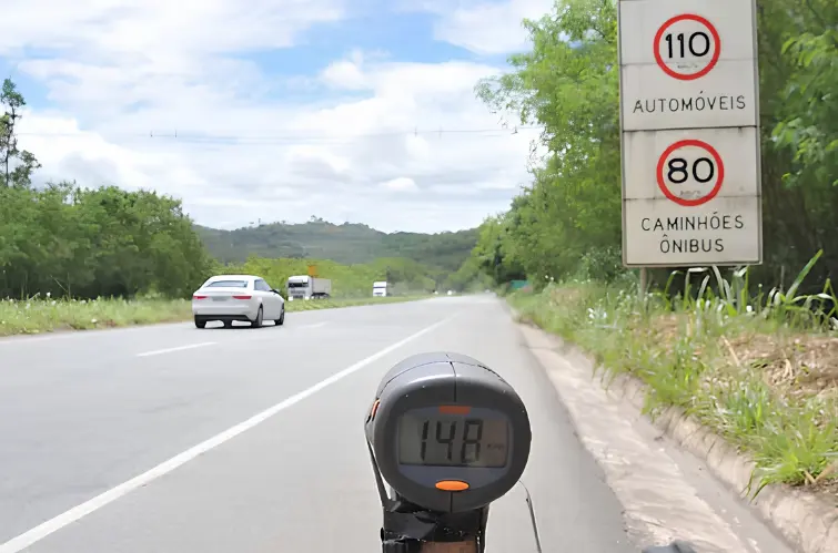 Rondônia ultrapassa 100 mil flagrantes por excesso de velocidade em 2025