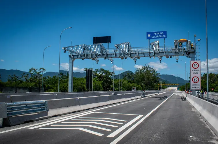 Por que o pedágio voltou na BR-364?