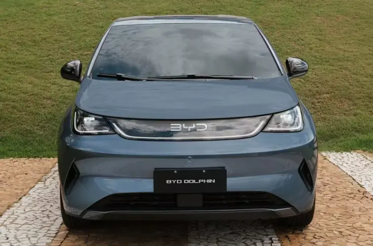 BYD Dolphin 2027 chega ao Brasil com novo motor, mais tecnologia e três versões