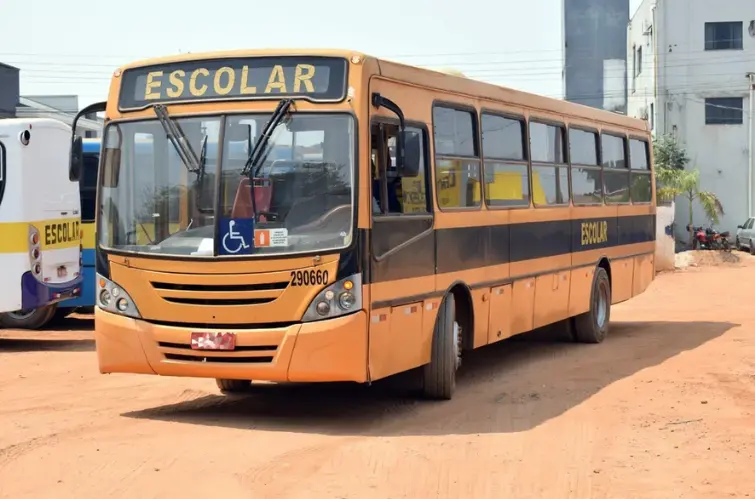Pais podem consultar online se transporte escolar está autorizado pelo Detran-RO