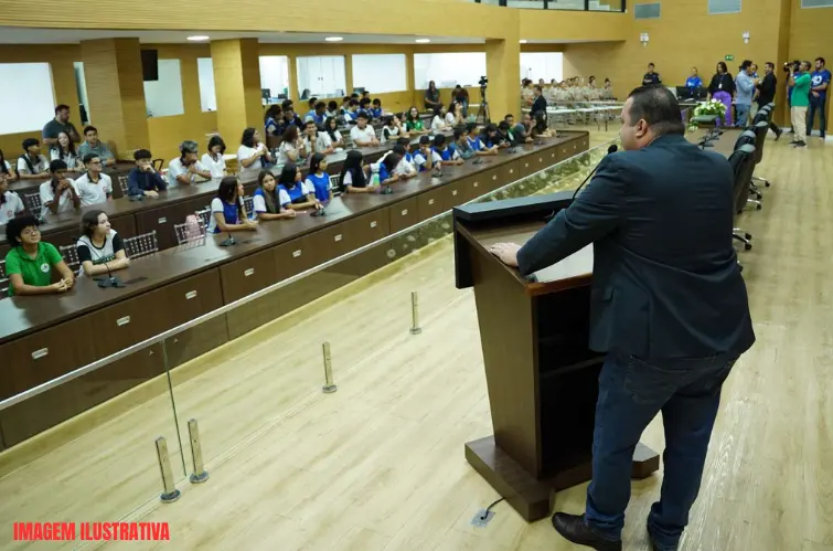 ALE de Rondônia realiza 1ª Sessão Especial do Esporte Automobilístico com homenagens e debate sobre o futuro do setor