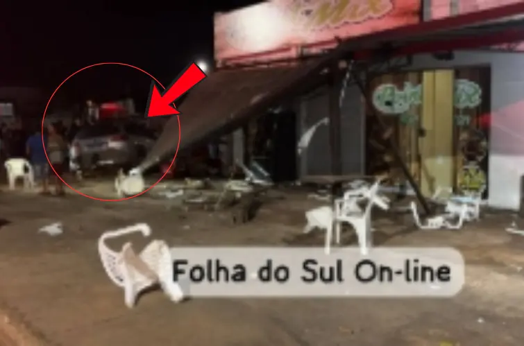 Filho de ex-político surta e joga carro contra distribuidora de bebidas