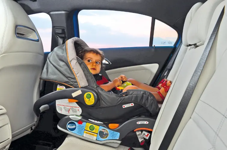 Por que a cadeirinha de bebê deve ser prioridade no carro
