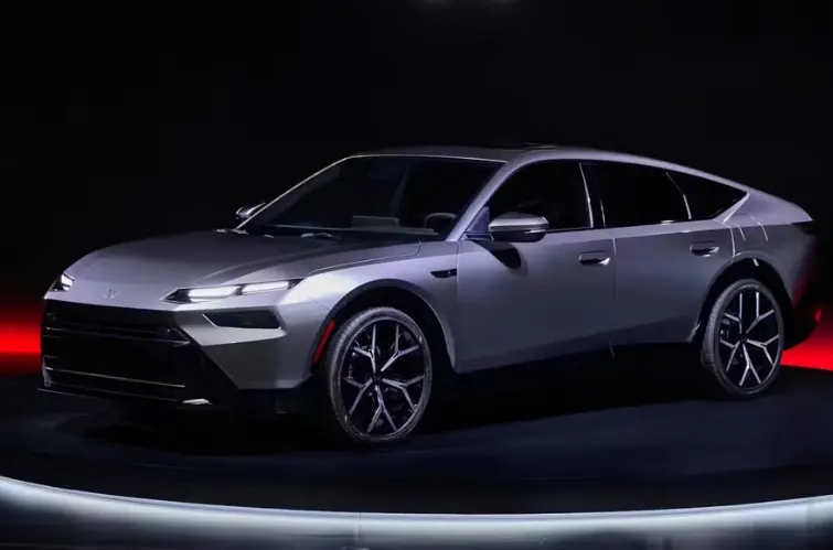 Novo Honda Civic é antecipado por conceito com visual futurista e foco em eficiência híbrida